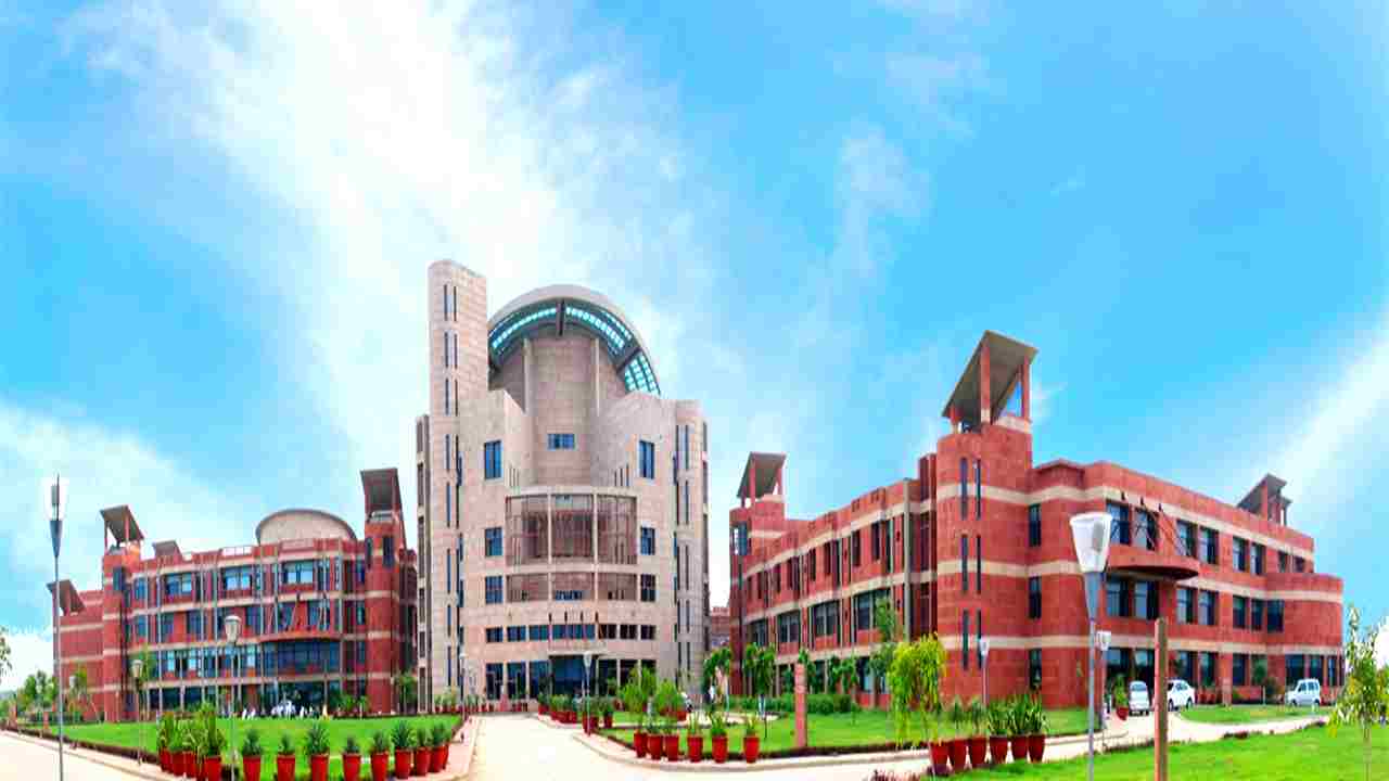 Dada Lakhmi Chand University Rohtak Vacancy 2025